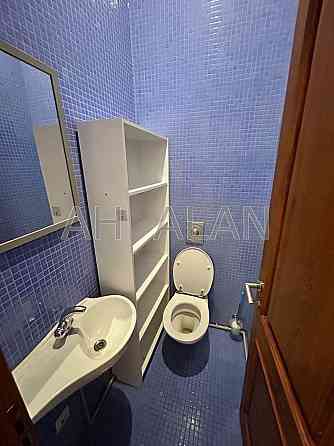 Оренда Будинок 4-кімнатний на Паторжинського вул., 4 Київ