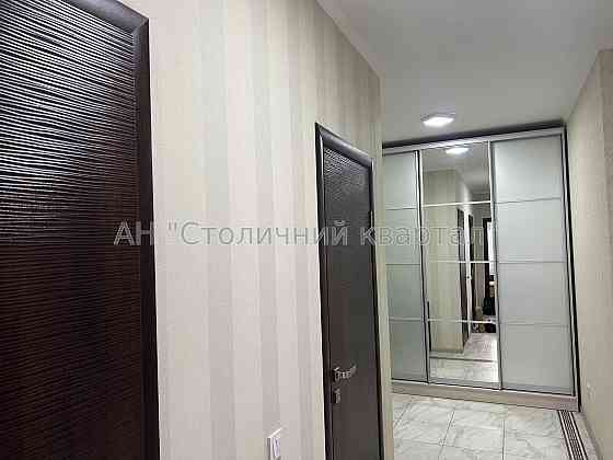 Продаж Будинок 2-кімнатний на Драгоманова вул., 2А Киев