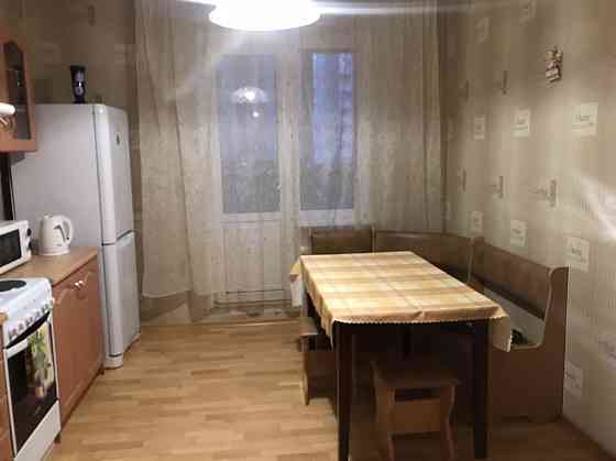 Оренда Квартира 1-кімнатна, 16/25 поверх на ул. Урловская, 34 Київ