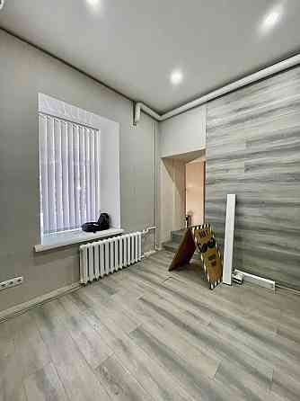 Продаж офісне приміщення на вул. Михайлівська приміщень - 2, поверх - 1/5 Kiev