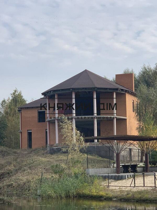 Большой дом со своим выходом на воду. КОД ОБЪЕКТА: 2211256.  - фото 3