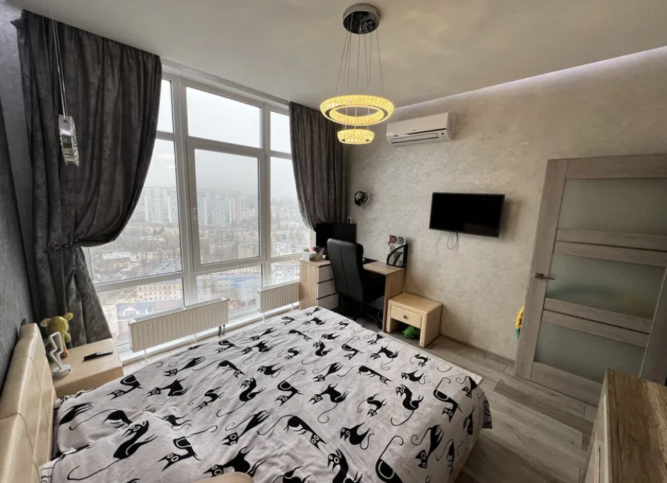 Продаж Квартира 2-кімнатна на ул. Среднефонтанская, 35 Одеса - фото 1