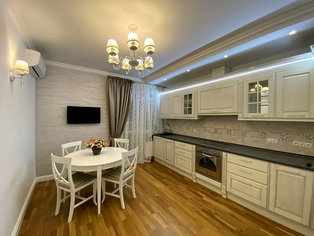 Продаж Квартира 2-кімнатна, 6/23 поверх на Максимовича Михайла вул., д. 3г Київ - фото 1