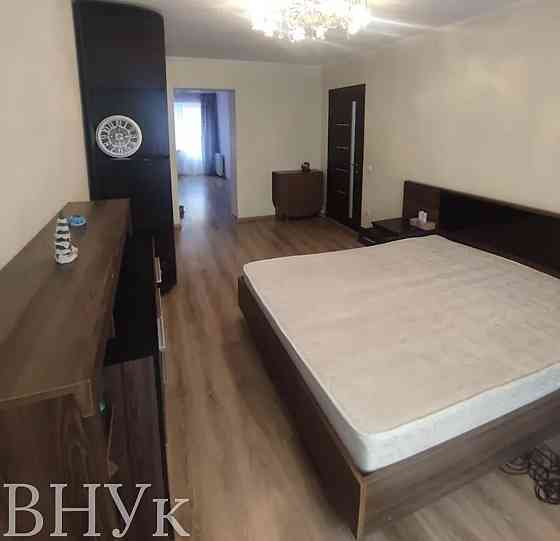 Продаж Квартира 2-кімнатна, 1/5 поверх на Проспект свободи Ужгород