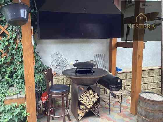 Продаж Будинок 5-кімнатний на Павлова вул., 12 Uzhhorod