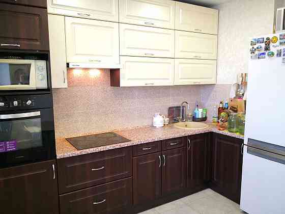 Продаж Квартира 3-кімнатна, 21/25 поверх на Сікорського вул., д. 4-В Киев