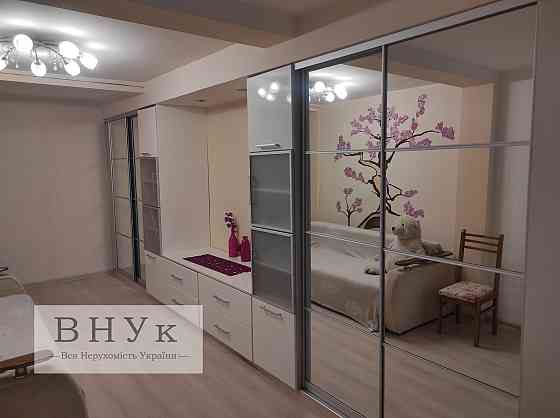 Продаж Квартира 3-кімнатна, 1/5 поверх на вул. Тролейбусна Тернопіль