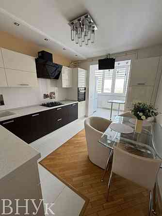 Продаж Квартира 3-кімнатна, 7/9 поверх на Арцеулова Луцьк