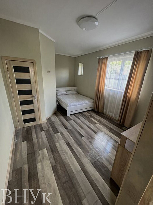 Продаж Квартира 1-кімнатна, 1/3 поверх на Берчені Ужгород - фото 1