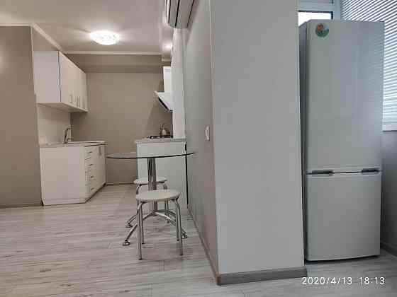 Оренда Квартира 1-кімнатна, 1/9 поверх на Героїв полку «Азов», 28б Київ