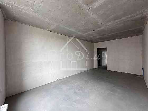 Продаж Квартира 2-кімнатна, 5/24 поверх на Канальна вул., 8Б Київ