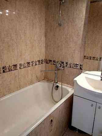 Оренда Квартира 2-кімнатна, 8/9 поверх на Киквидзе ул., 28а Kiev