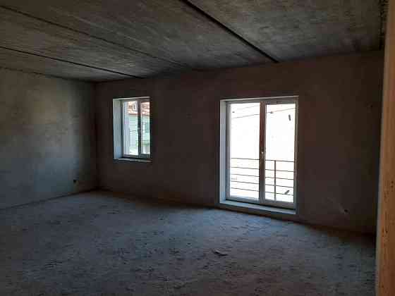 Продаж Квартира 3-кімнатна, 2/2 поверх на вул. Микулинецька Тернопіль