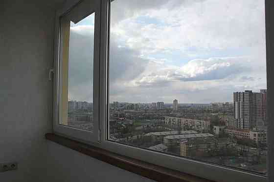 Оренда Квартира 1-кімнатна, 20/25 поверх на пл. Дарницкая Київ