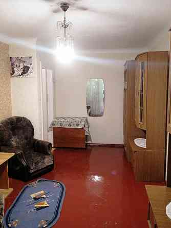 Оренда Квартира 2-кімнатна, 2/4 поверх на Криворожская ул., 22 Дніпро