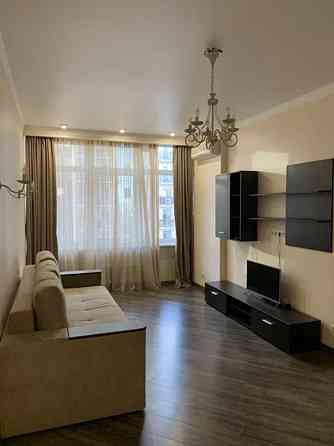 Продаж Квартира 1-кімнатна, 11/19 поверх на Жемчужная ул. Одеса