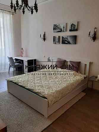 Оренда Квартира 1-кімнатна, 4/5 поверх на Саксаганского ул. Київ