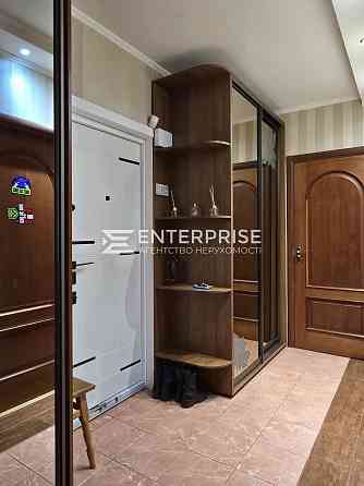 Продаж Квартира 2-кімнатна, 1/10 поверх Киев