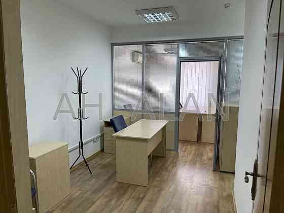 Оренда офісне приміщення на Хорива вул., 1А приміщень - 4, поверх - 3/3 Київ