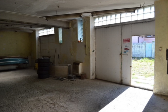 Продаж АЗС / автомийка / шиномонтаж / СТО площа 700 кв.м 1-й поверх на Польова 9 Зимна Вода