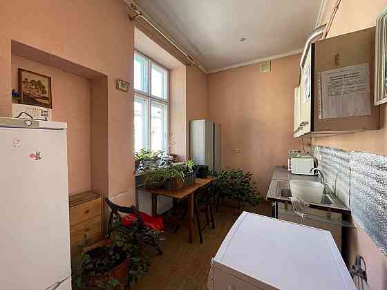 Оренда офісне приміщення на вул. Зелена приміщень - 3, поверх - 2/3 Львів