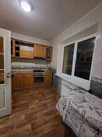 Оренда Квартира 3-кімнатна, 2/11 поверх на проспект Воскресенський, 13/2 Київ