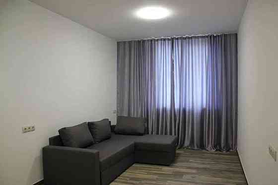 Оренда Квартира 1-кімнатна, 20/25 поверх на пл. Дарницкая Київ