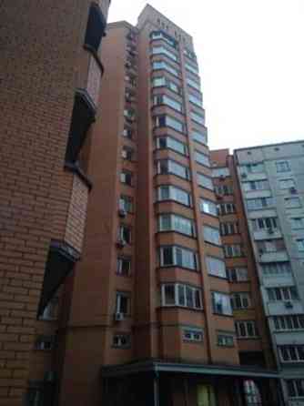 Оренда Квартира 3-кімнатна, 16/18 поверх на ул. Срибнокильская, 20 Київ