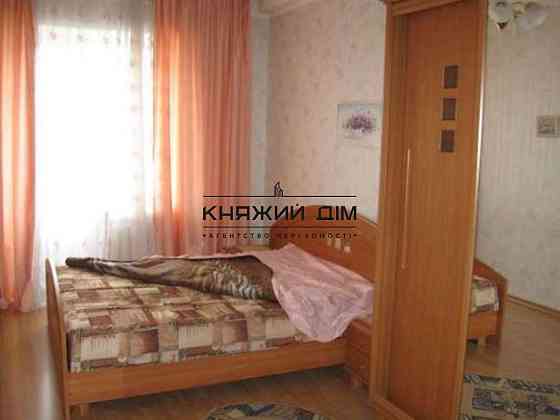 Оренда Квартира 3-кімнатна, 9/9 поверх на вул. Велика Васильківська Київ