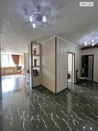 Продаж Квартира 2-кімнатна, 4/36 поверх на Срібнокільська, 1 Київ