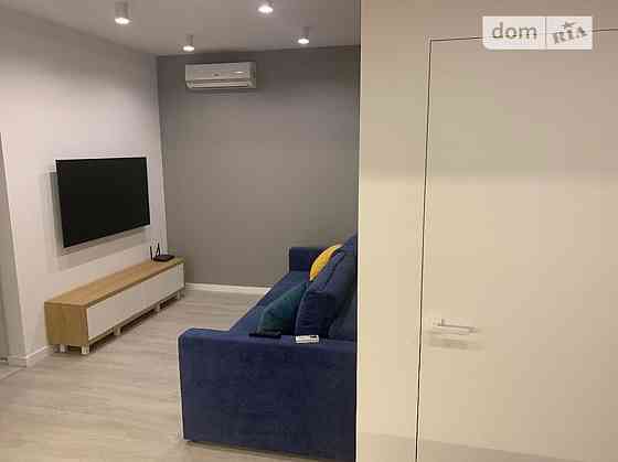 Оренда Квартира 1-кімнатна, 24/26 поверх на ул. Каховская, 60 Київ