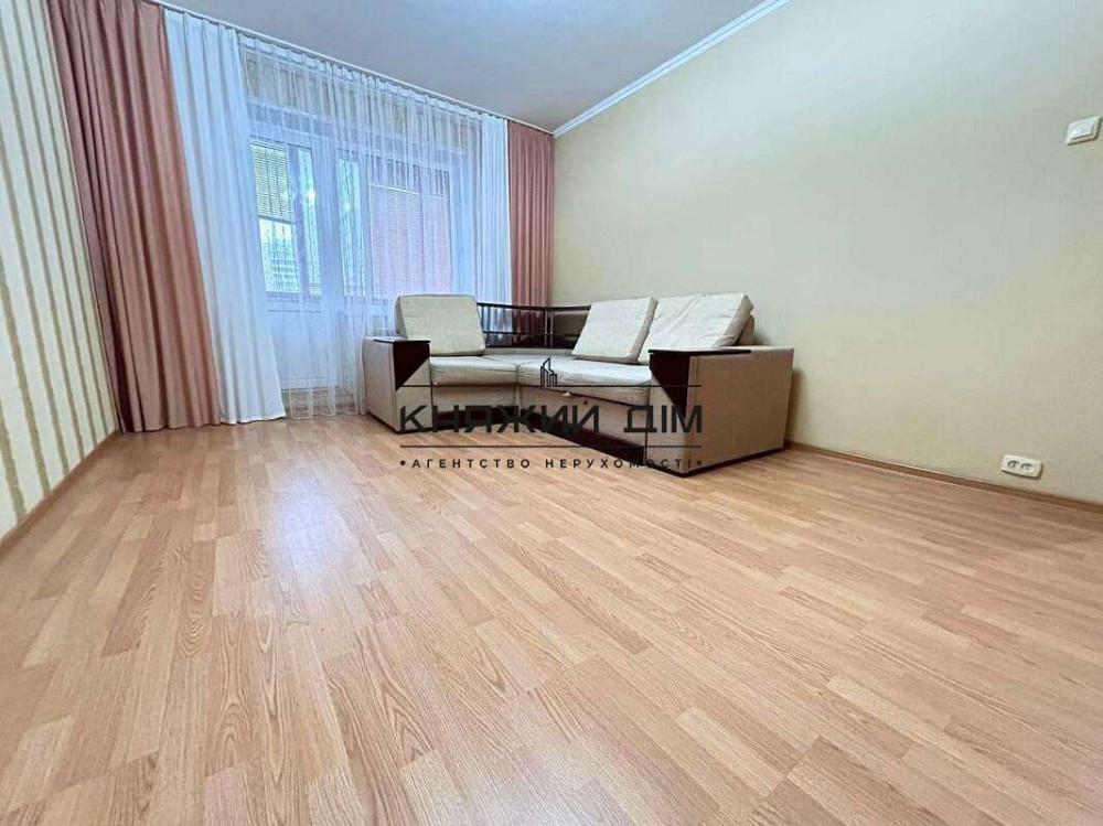 Оренда Квартира 2-кімнатна, 8/10 поверх на Руденко Ларисы ул. Киев - изображение 1