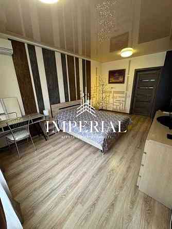 Оренда Квартира 1-кімнатна, 20/25 поверх на вул. Бажана Миколи Kiev