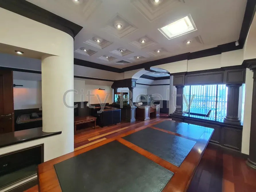 Сдаётся Офисные помещения площадь 170 кв.м 10-й этаж Киев Провулок Хрестовий 2 Киев - изображение 1