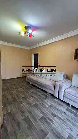 Продаж Квартира 2-кімнатна, 6/9 поверх на Тычины Павла просп. Київ