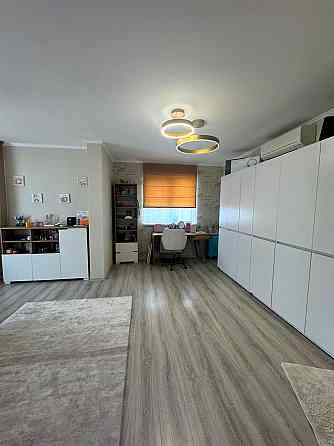 Продаж Квартира 2-кімнатна, 7/9 поверх на Метрологічна вул., д. 15 Киев