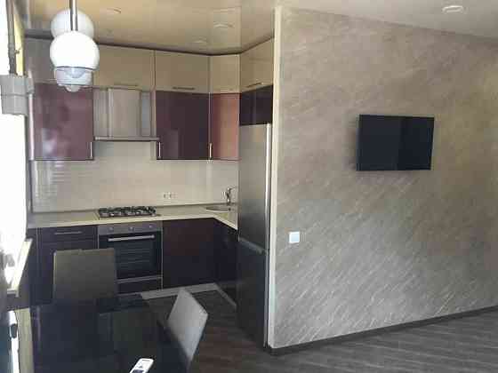 Оренда Квартира 1-кімнатна, 5/18 поверх на Харьковское шоссе, 152 Kiev