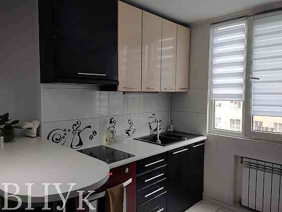 Продаж Квартира 3-кімнатна, 5/5 поверх на вул. Максимовича Львів