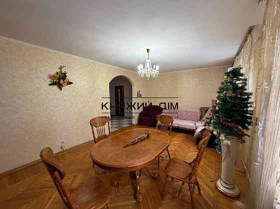 Оренда Квартира 2-кімнатна, 8/16 поверх на Гмыри Бориса ул. Київ