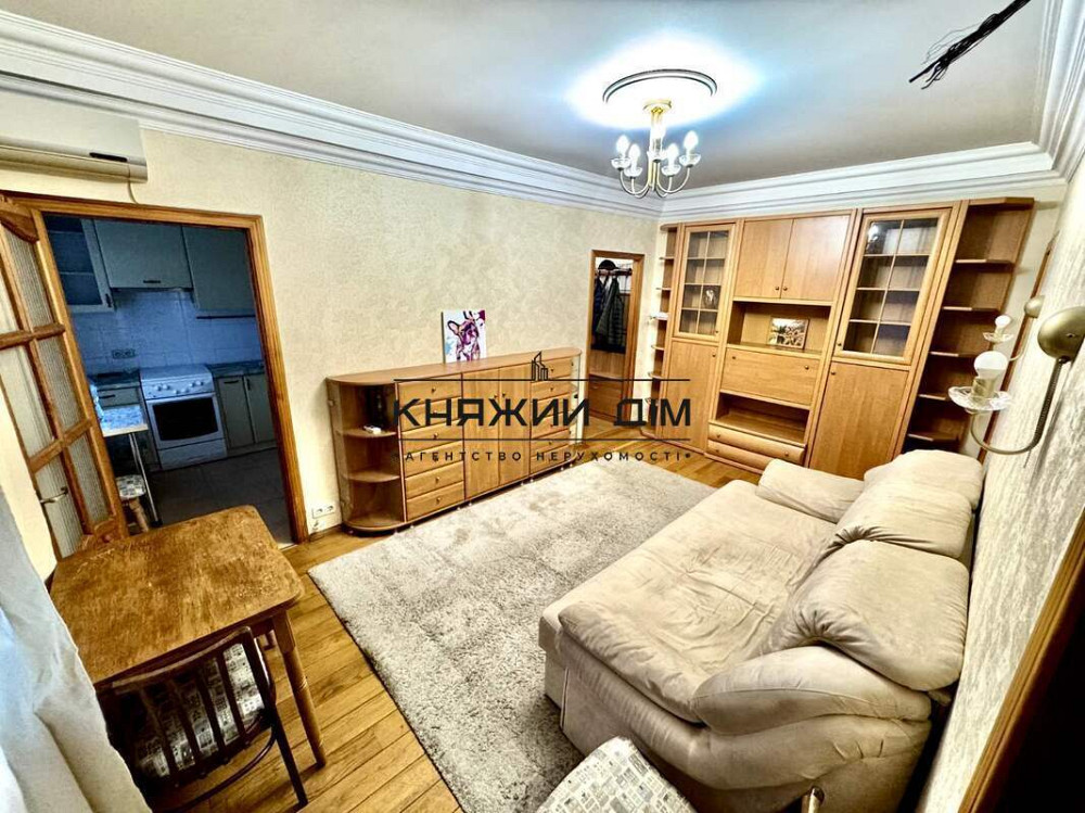 Оренда Квартира 3-кімнатна, 2/5 поверх на Бурмистенко ул. Київ - фото 1
