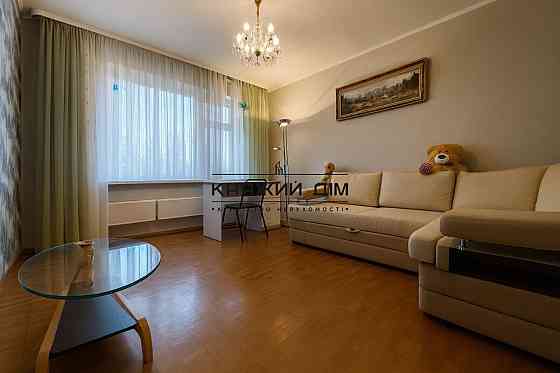 Оренда Квартира 2-кімнатна, 4/16 поверх на Бажана Николая просп. Киев