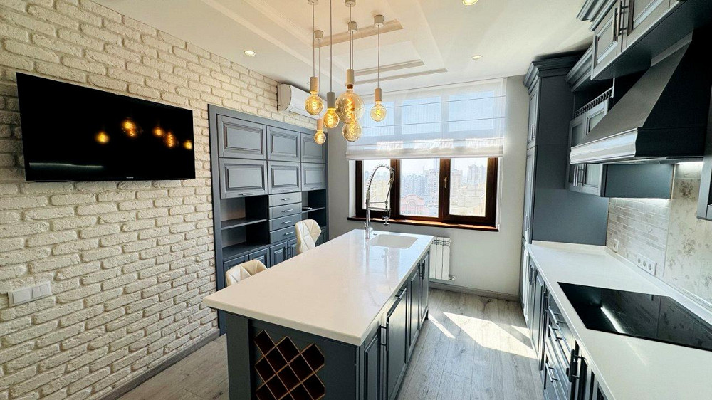 Продаж Квартира 4-кімнатна, 23/25 поверх на Ахматової Анни вул., д. 22 Київ - фото 1