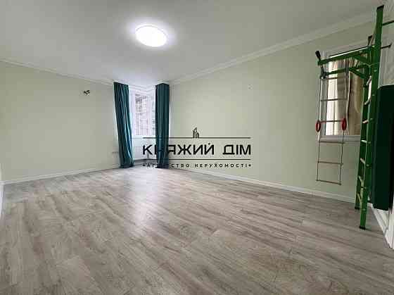 Продаж Квартира 3-кімнатна, 16/26 поверх на вул. Трутенко Онуфрия ул./Михайла Максимовича Київ