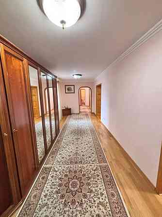 Продаж Квартира 4-кімнатна, 4/5 поверх на Джохара Дудаєва, 5 Івано-Франківськ