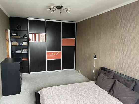 Оренда Квартира 3-кімнатна, 12/12 поверх на Харківське шосе, 154 Kiev