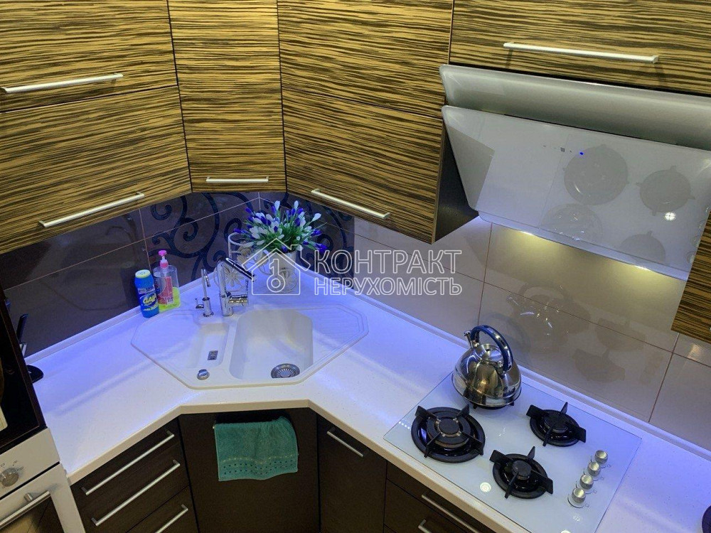 Продаж Квартира 3-кімнатна, 5/5 поверх на вул. Василя Мельникова Kharkiv - photo 2