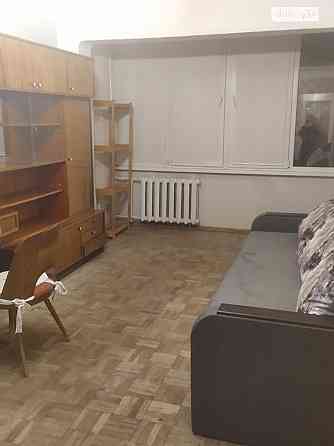 Оренда Квартира 1-кімнатна, 6/9 поверх на Уманська, 33а Київ