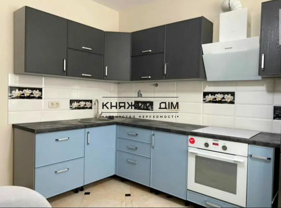 Оренда Квартира 1-кімнатна, 1/6 поверх на Сергея Колоса ул. Киев