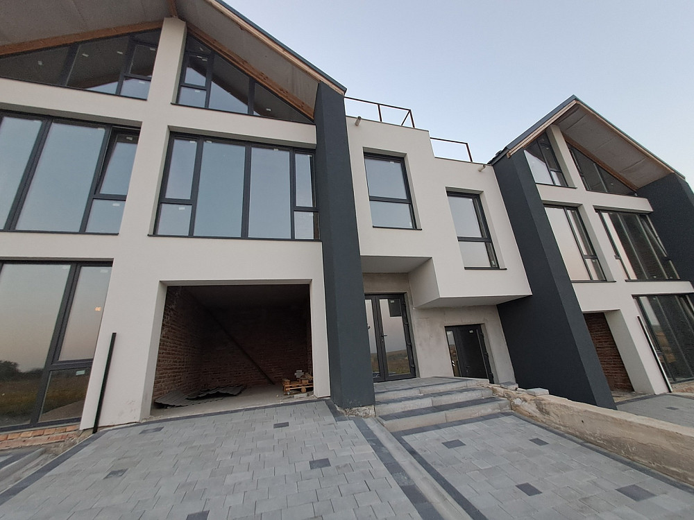 Продаж 3 пов. будинок-таунхаус, 2.3 сотки, 133 кв.м, Байківці Байківці - фото 1