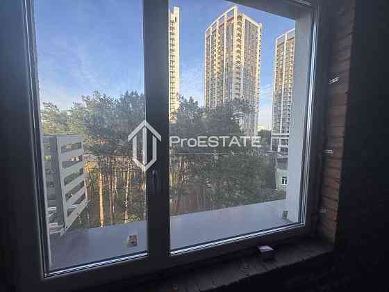 Продаж Квартира 3-кімнатна, 5/25 поверх на вул. Князя Романа Мстиславича Київ